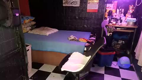 jherry26 online show from 10-03-25, 02:25