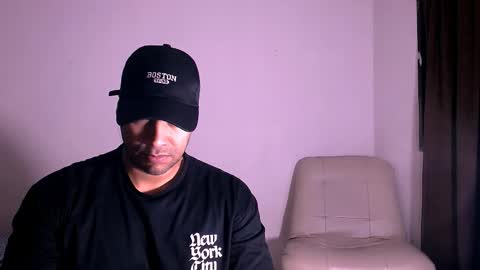 En moreno online show from 12-03-25, 12:03