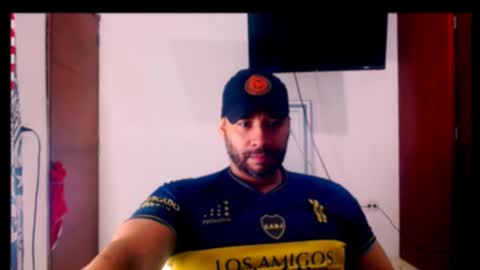 En moreno online show from 12-22-25, 06:49