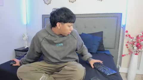 Snapshot of jhoan_evans chatting on 06-19-26, 04:50 jhoan_evans online show from 06-19-26, 04:50