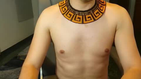 Jhoan Saenz online show from 10-27-25, 01:20