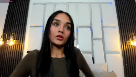 Snapshot of jhoanaduran_ chatting on 02-01-25, 07:44 Jhoana online show from 02-01-25, 07:44