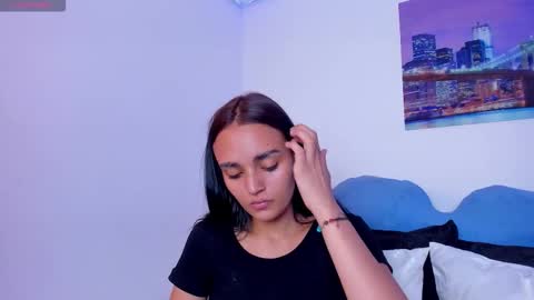 Snapshot of jhoanaduran_ chatting on 09-24-25, 05:05 Jhoana online show from 09-24-25, 05:05