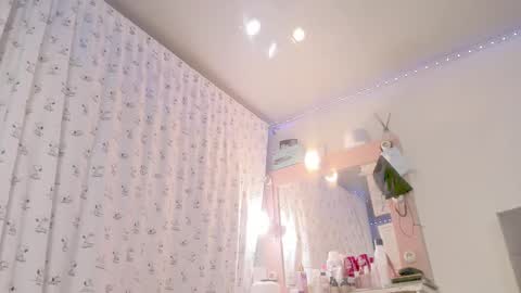 jhoanatrans22 online show from 02-05-25, 05:30