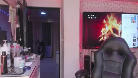 jhoanatrans22 online show from 12-04-25, 12:31