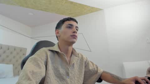 jhoanleandro online show from 09-18-25, 03:52