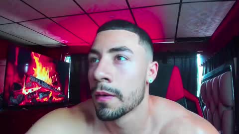 Snapshot of jhojansthetics chatting on 02-19-25, 09:03 Jhojan Strong online show from 02-19-25, 09:03