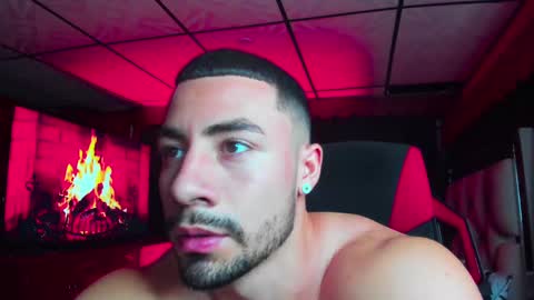 Snapshot of jhojansthetics chatting on 02-20-25, 11:32 Jhojan Strong online show from 02-20-25, 11:32