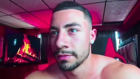 Snapshot of jhojansthetics chatting on 02-21-25, 07:32 Jhojan Strong online show from 02-21-25, 07:32