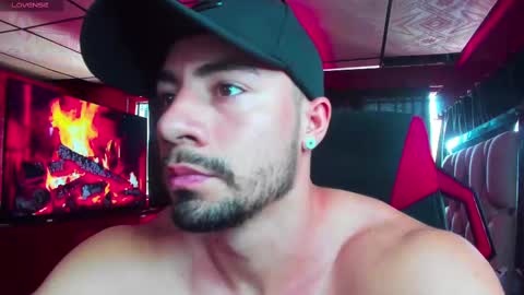 Snapshot of jhojansthetics chatting on 02-24-25, 07:41 Jhojan Strong online show from 02-24-25, 07:41