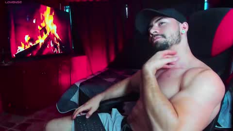 Snapshot of jhojansthetics chatting on 02-27-25, 10:20 Jhojan Strong online show from 02-27-25, 10:20