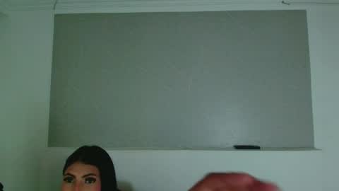 Snapshot of jhon_and_karol chatting on 05-02-26, 04:28 Jhon and Karol online show from 05-02-26, 04:28