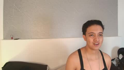 Snapshot of jhon_and_karol chatting on 05-20-26, 03:56 Jhon and Karol online show from 05-20-26, 03:56