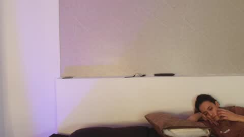 Snapshot of jhon_and_karol chatting on 06-18-26, 04:02 Jhon and Karol online show from 06-18-26, 04:02