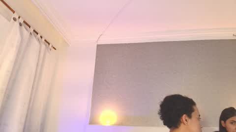 Snapshot of jhon_and_karol chatting on 06-25-26, 04:45 Jhon and Karol online show from 06-25-26, 04:45