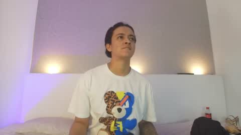 Snapshot of jhon_and_karol chatting on 07-08-26, 04:17 Jhon and Karol online show from 07-08-26, 04:17