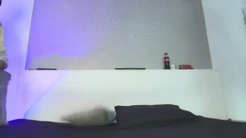 Snapshot of jhon_and_karol chatting on 07-23-26, 03:15 Jhon and Karol online show from 07-23-26, 03:15