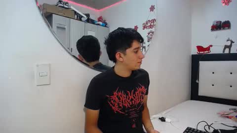 Jhon and nicolle online show from 12-16-25, 04:28