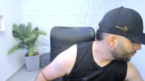 John Bear.... online show from 02-04-25, 11:16