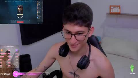 Snapshot of jhonleving chatting on 03-10-25, 11:06 Jack online show from 03-10-25, 11:06