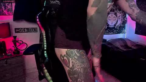 jhonny_ackerman online show from 12-14-24, 06:02