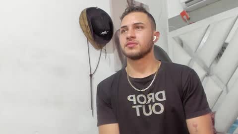 jhonny online show from 01-26-25, 03:38