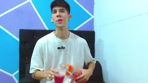 Snapshot of jhony_sex3 chatting on 12-11-24, 03:02 jhony_sex3 online show from 12-11-24, 03:02