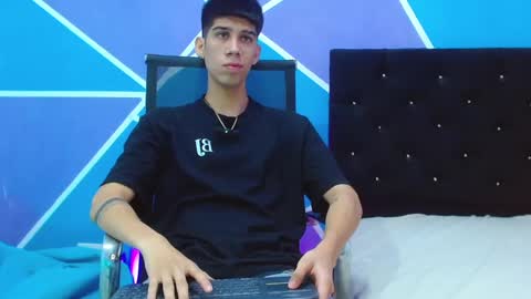 Snapshot of jhony_sex3 chatting on 02-10-25, 06:42 jhony_sex3 online show from 02-10-25, 06:42