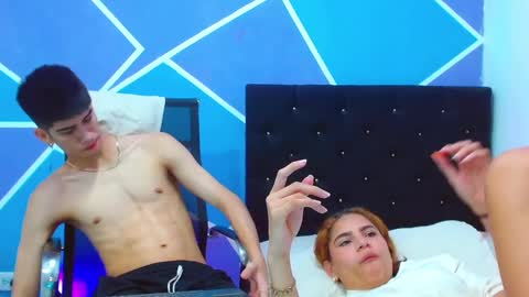 Snapshot of jhony_sex3 chatting on 02-13-25, 07:03 jhony_sex3 online show from 02-13-25, 07:03