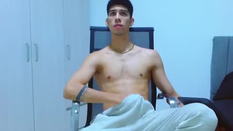 Snapshot of jhony_sex3 chatting on 09-11-25, 07:08 jhony_sex3 online show from 09-11-25, 07:08