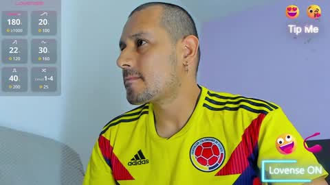 Snapshot of jhonyalzate chatting on 12-09-24, 01:18 Jhony Alzate online show from 12-09-24, 01:18