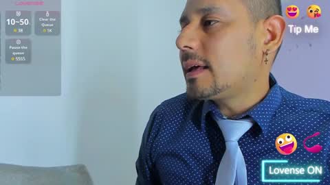 Snapshot of jhonyalzate chatting on 12-10-24, 06:01 Jhony Alzate online show from 12-10-24, 06:01