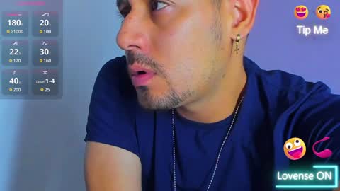 Snapshot of jhonyalzate chatting on 12-11-24, 01:15 Jhony Alzate online show from 12-11-24, 01:15