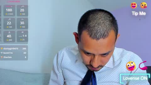 Snapshot of jhonyalzate chatting on 12-20-24, 09:32 Jhony Alzate online show from 12-20-24, 09:32