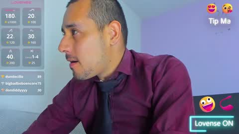 Snapshot of jhonyalzate chatting on 01-11-25, 01:48 Jhony Alzate online show from 01-11-25, 01:48