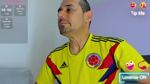 Snapshot of jhonyalzate chatting on 01-13-25, 01:13 Jhony Alzate online show from 01-13-25, 01:13