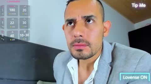 Snapshot of jhonyalzate chatting on 10-06-25, 01:47 Jhony Alzate online show from 10-06-25, 01:47