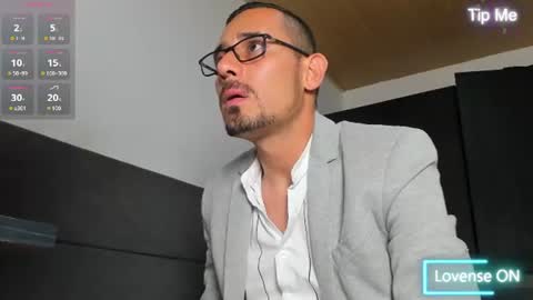 Snapshot of jhonyalzate chatting on 07-07-26, 02:25 Jhony Alzate online show from 07-07-26, 02:25