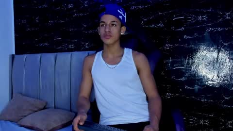 Jhos online show from 09-28-25, 04:07