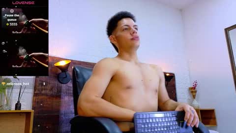 Snapshot of jhosuavega chatting on 10-22-25, 07:46 jhosuavega online show from 10-22-25, 07:46