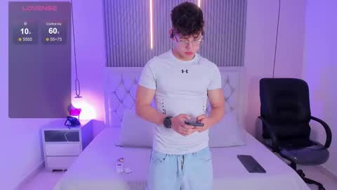 jhoumod_21 online show from 12-18-25, 02:50