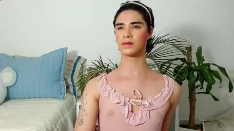 Jhuan Nhez online show from 05-15-26, 02:07
