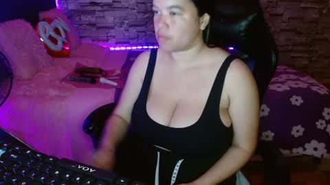 Snapshot of jhulia_hill chatting on 06-30-26, 07:48 Jhulia online show from 06-30-26, 07:48