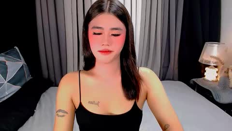 jhuliana_and_charles_room online show from 12-04-25, 03:38