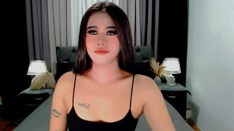 jhuliana_and_charles_room online show from 03-28-26, 11:48