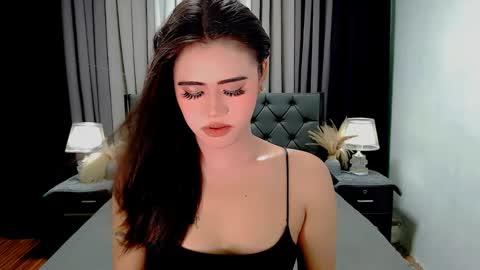 jhuliana_and_charles_room online show from 04-29-26, 11:44