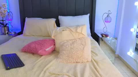 jiah online show from 02-17-25, 03:15