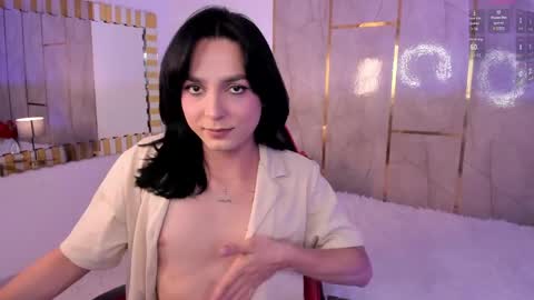 Snapshot of jiggly_ chatting on 05-19-26, 05:36 Jiggly online show from 05-19-26, 05:36