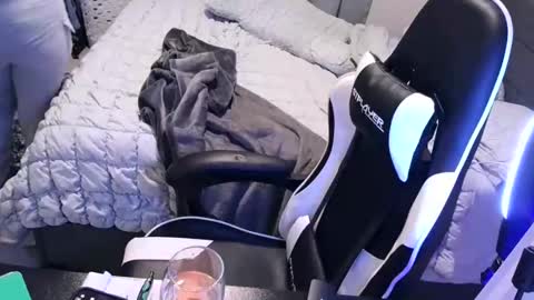 goldenbaby online show from 10-26-25, 01:11