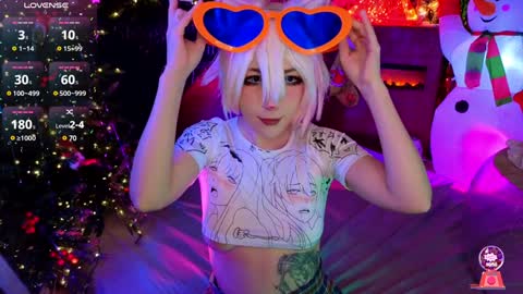 Snapshot of jiglipuf chatting on 12-14-24, 11:23 online show from 12-14-24, 11:23